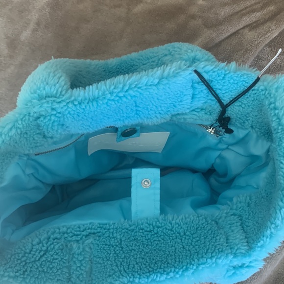 Stand Studio Large Tote - Picture 5 of 7